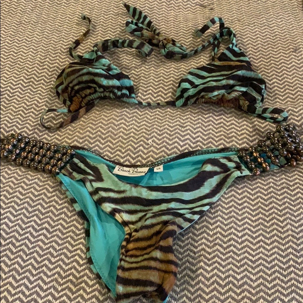 Beach bunny bikini